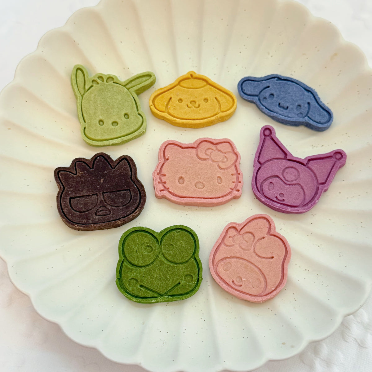 Kitty & Friends-Shaped Chicken Cookies - 8ct