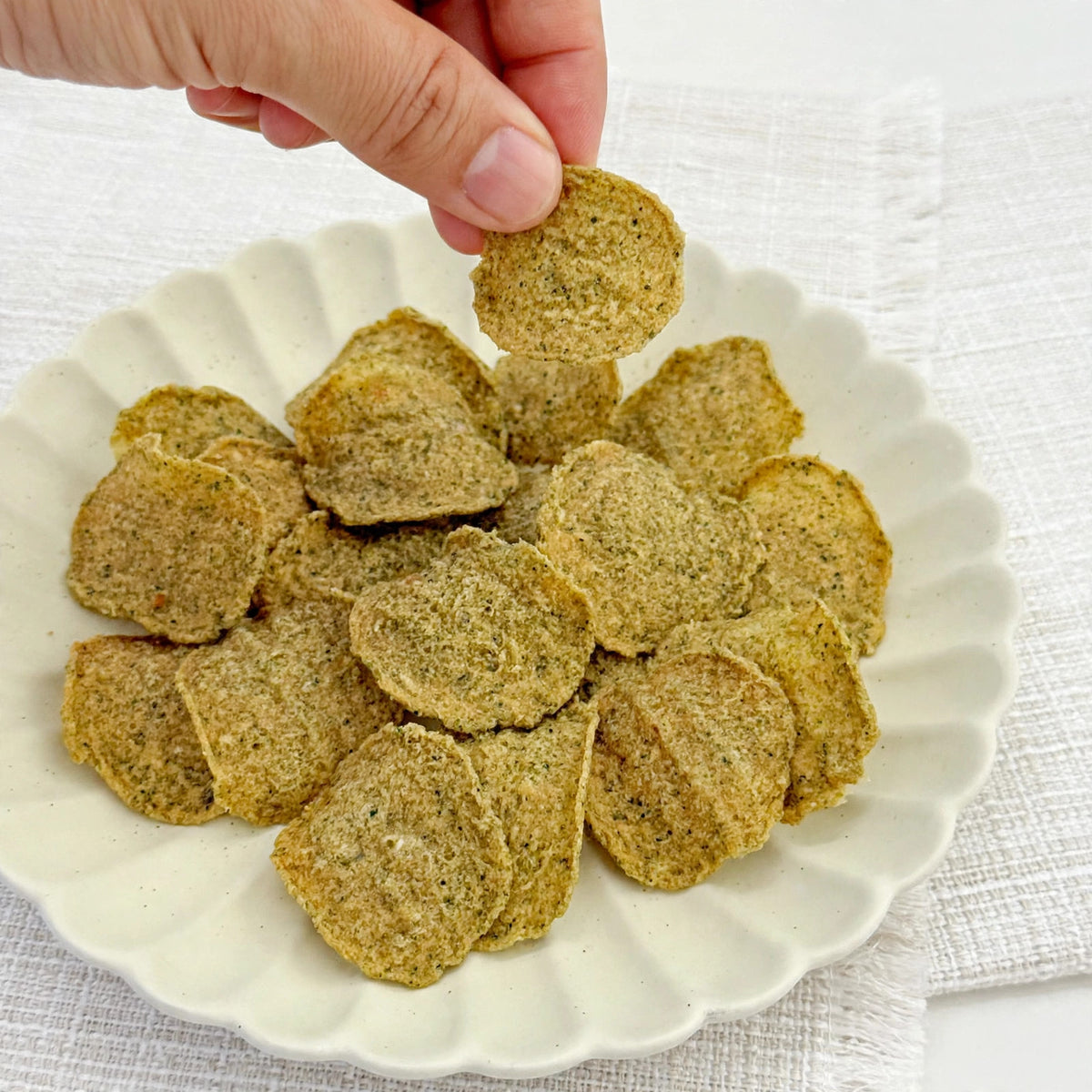 Broccoli & Chicken Crispy Chips